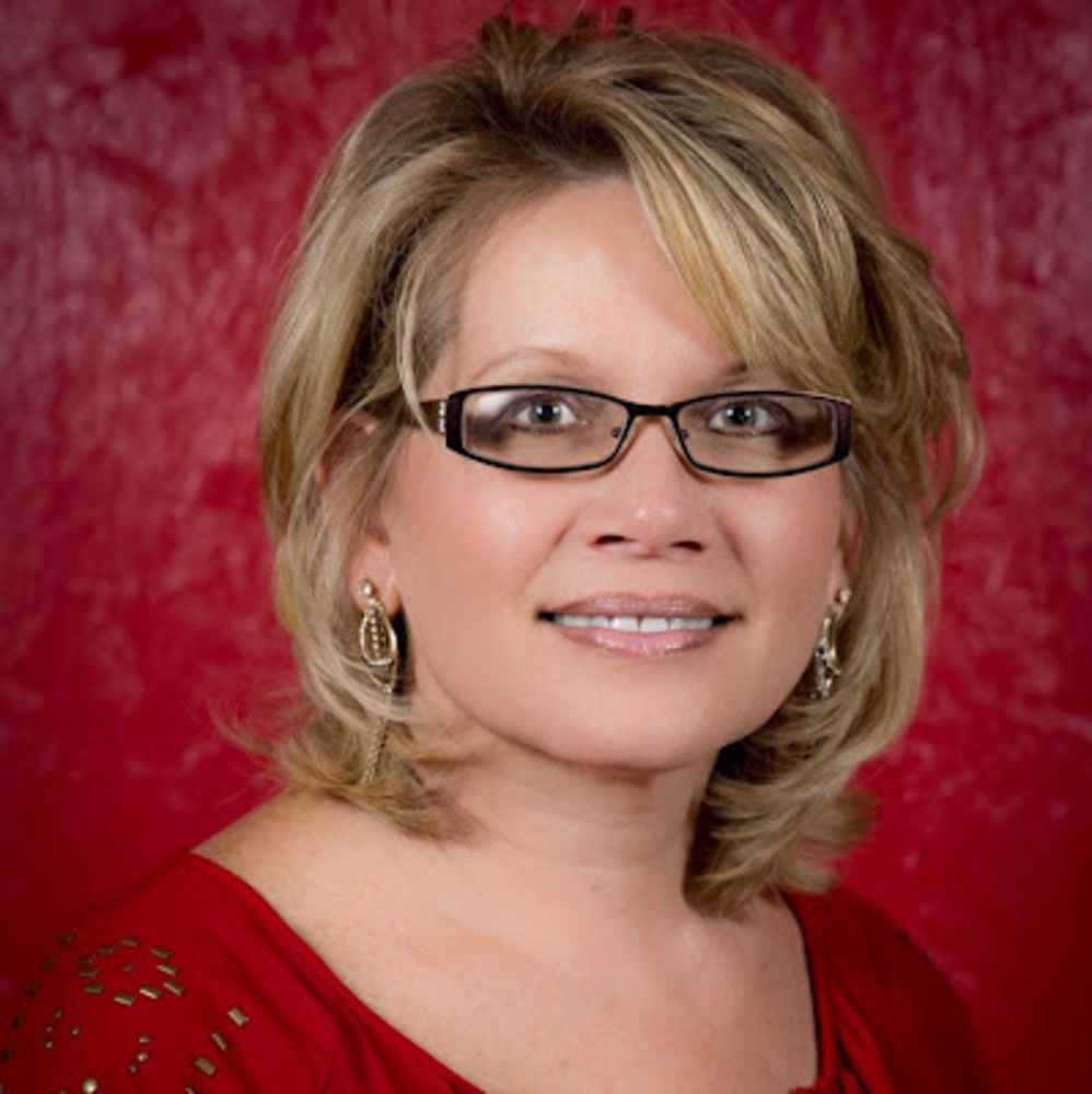 Meet your Posher, Debra